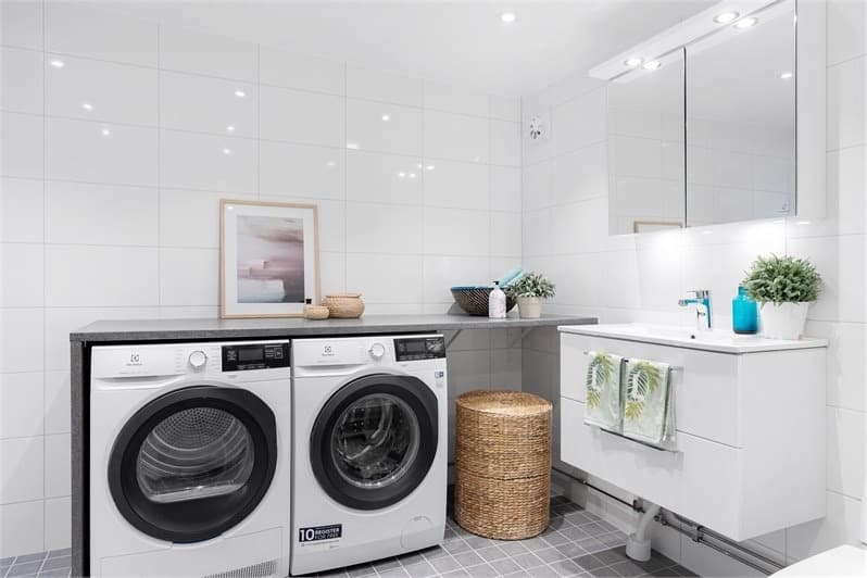 Takomläggning – Upplands Väsby – bild 3